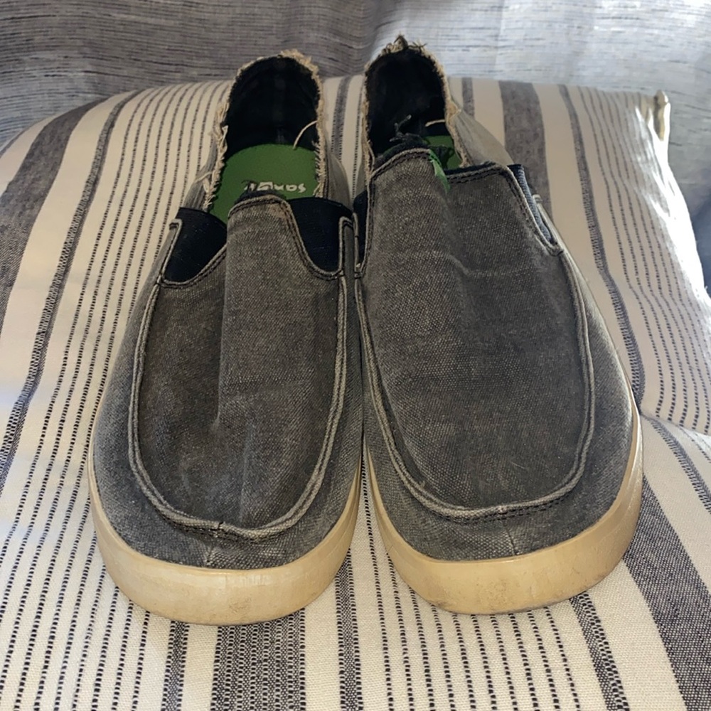 Gently used Sanuk Pick-Pocket Amphibious Shoes